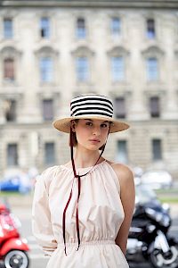 Travel hat ladies summer straw natural black and white band -  image-9
