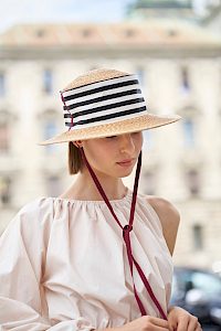 Travel hat ladies summer straw natural black and white band -  image-6
