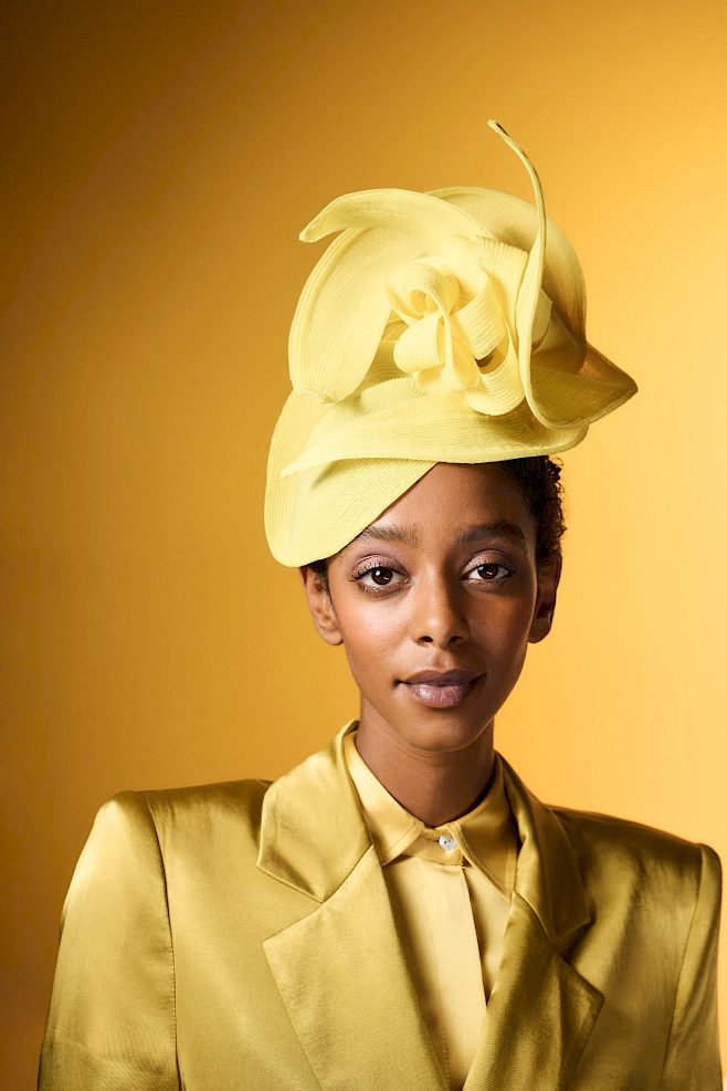 Couture | Yellow fascinator hat