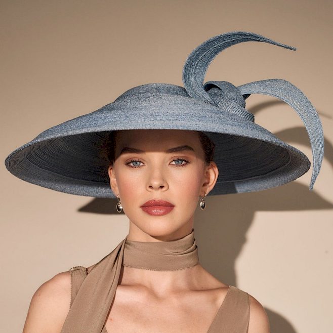 Couture | Elegant hat for ladies Couture Nr. 450